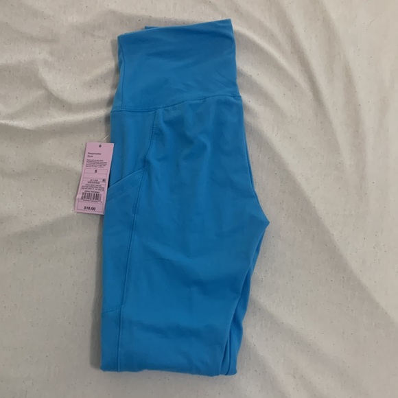 Wild Fable Blue Athletic Leggings - Picture 2 of 3